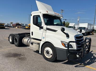 Used 2019 Freightliner Cascadia Detroit DD13 Semi Truck for sale #324118 - photo 1