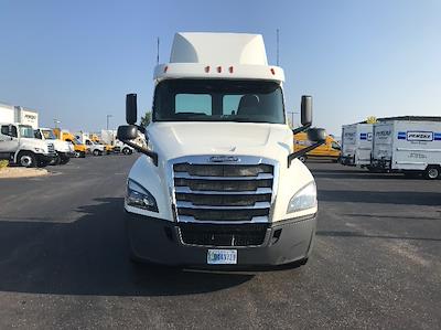 Used 2019 Freightliner Cascadia Detroit DD13 Semi Truck for sale #324126 - photo 2