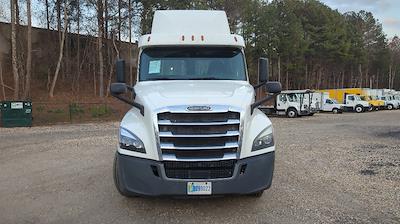 Used 2019 Freightliner Cascadia - photo 1
