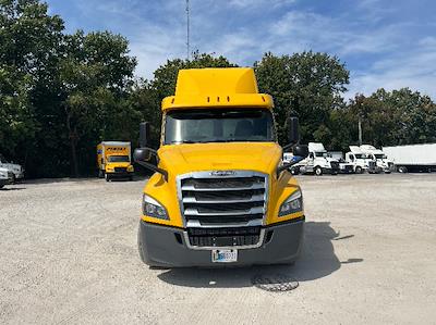 Used 2019 Freightliner Cascadia Detroit DD13 Semi Truck for sale #324317 - photo 2