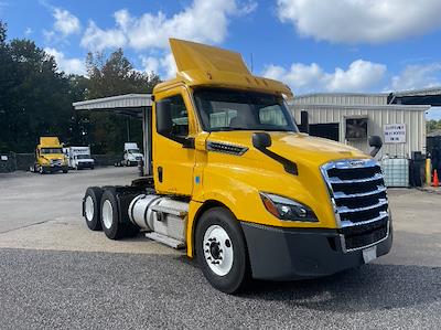 Used 2019 Freightliner Cascadia Detroit DD13 Semi Truck for sale #324430 - photo 1