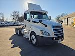 Used 2019 Freightliner Cascadia Detroit DD13 Semi Truck for sale #324521 - photo 1