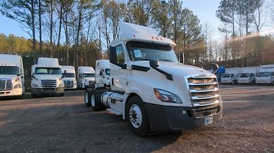 Used 2019 Freightliner Cascadia - photo 1