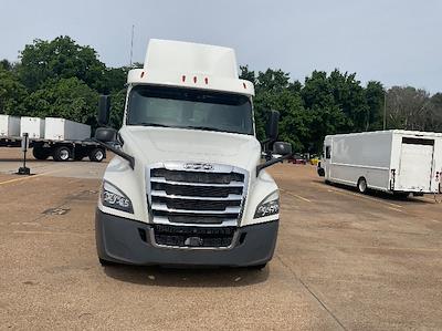 Used 2019 Freightliner Cascadia Detroit DD13 Semi Truck for sale #324555 - photo 2