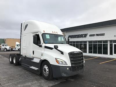 Used 2021 Freightliner Cascadia Detroit DD15AT Semi Truck with Sleeper Cab for sale #324666 - photo 1