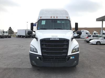 Used 2021 Freightliner Cascadia Detroit DD15AT Semi Truck with Sleeper Cab for sale #324671 - photo 2