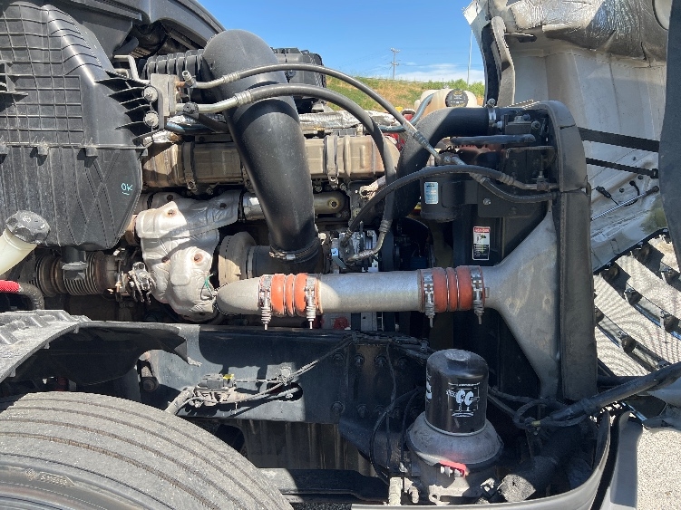 Used 2019 Freightliner Cascadia - photo 22