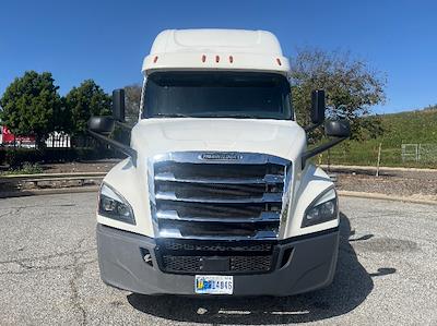 Used 2019 Freightliner Cascadia - photo 1