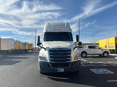 Used 2019 Freightliner Cascadia Detroit DD15AT Semi Truck with Sleeper Cab for sale #324757 - photo 2