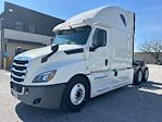 Used 2019 Freightliner Cascadia Detroit DD15AT Semi Truck with Sleeper Cab for sale #324783 - photo 3
