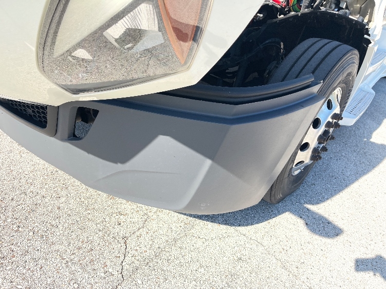 Used 2019 Freightliner Cascadia - photo 24