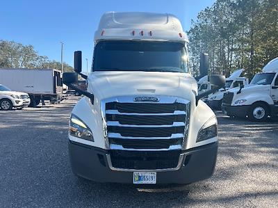 Used 2019 Freightliner Cascadia - photo 1