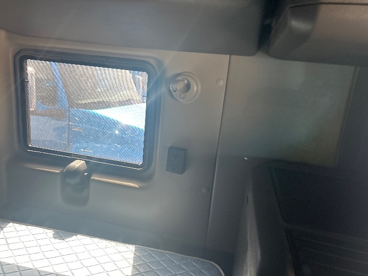 Used 2021 International LT - photo 20