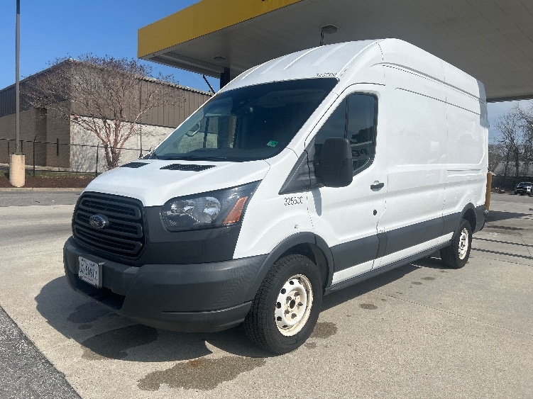 Used 2018 Ford Transit 250 - photo 5