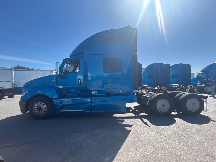Used 2021 International LT - photo 6