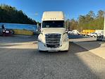 Used 2019 Freightliner Cascadia Detroit DD15AT Semi Truck with Sleeper Cab for sale #326508 - photo 2