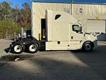 Used 2019 Freightliner Cascadia Detroit DD15AT Semi Truck with Sleeper Cab for sale #326508 - photo 8
