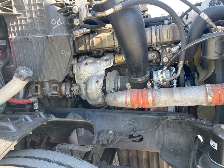 Used 2019 Freightliner Cascadia - photo 20