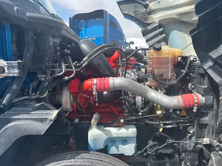 Used 2021 International LT - photo 22