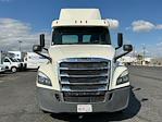 Used 2019 Freightliner Cascadia Detroit DD13 Semi Truck for sale #326775 - photo 2