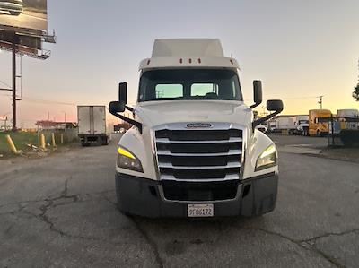 Used 2019 Freightliner Cascadia Detroit DD13 Semi Truck for sale #326781 - photo 2