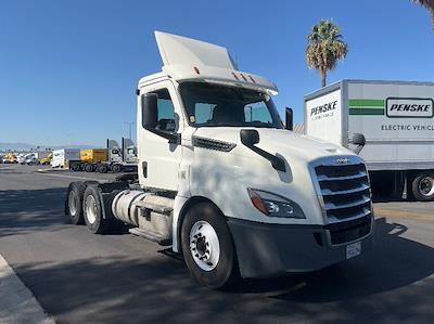 Used 2019 Freightliner Cascadia Detroit DD13 Semi Truck for sale #326849 - photo 1