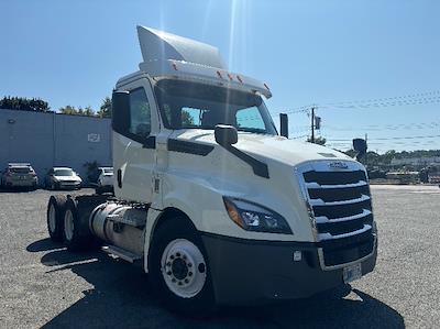 Used 2019 Freightliner Cascadia Detroit DD13 Semi Truck for sale #326877 - photo 1