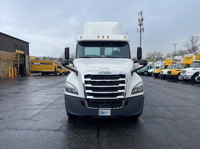 Used 2019 Freightliner Cascadia - photo 1