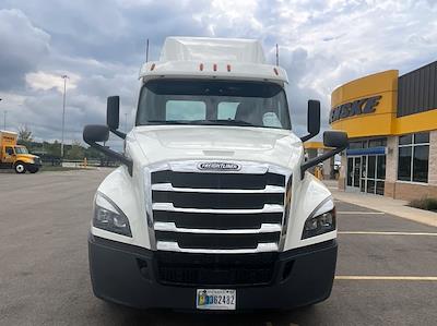 Used 2019 Freightliner Cascadia Detroit DD13 Semi Truck for sale #326880 - photo 2
