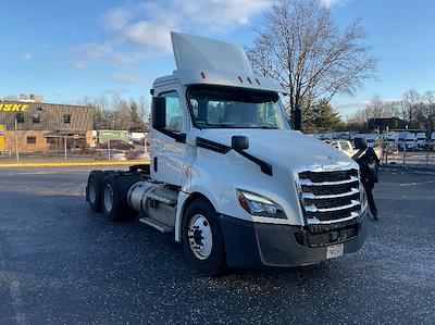 Used 2019 Freightliner Cascadia Detroit DD13 Semi Truck for sale #326884 - photo 1
