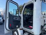 Used 2019 Freightliner Cascadia Detroit DD13 Semi Truck for sale #326884 - photo 9