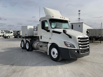 Used 2019 Freightliner Cascadia Detroit DD13 Semi Truck for sale #326889 - photo 1