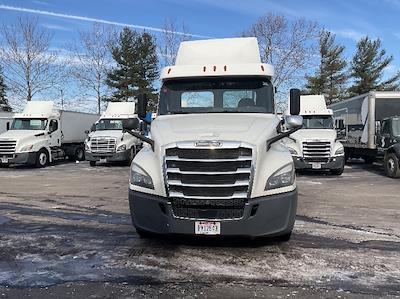 Used 2019 Freightliner Cascadia Detroit DD13 Semi Truck for sale #326892 - photo 2
