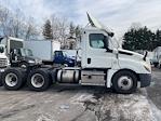 Used 2019 Freightliner Cascadia Detroit DD13 Semi Truck for sale #326898 - photo 4