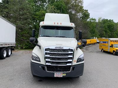 Used 2019 Freightliner Cascadia Detroit DD13 Semi Truck for sale #326919 - photo 2