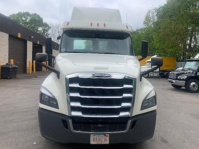Used 2019 Freightliner Cascadia Detroit DD13 Semi Truck for sale #326926 - photo 2
