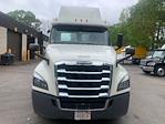 Used 2019 Freightliner Cascadia Detroit DD13 Semi Truck for sale #326926 - photo 2