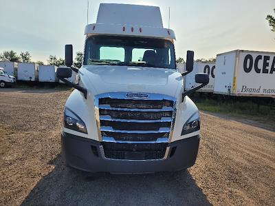 Used 2019 Freightliner Cascadia Detroit DD13 Semi Truck for sale #326936 - photo 2