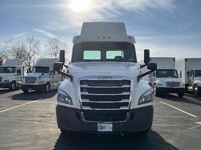 Used 2019 Freightliner Cascadia Detroit DD13 Semi Truck for sale #326957 - photo 2