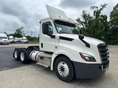Used 2019 Freightliner Cascadia Detroit DD13 Semi Truck for sale #326975 - photo 1