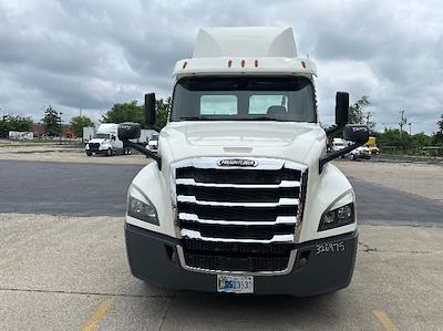 Used 2019 Freightliner Cascadia Detroit DD13 Semi Truck for sale #326975 - photo 2