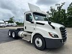 Used 2019 Freightliner Cascadia Detroit DD13 Semi Truck for sale #326975 - photo 1