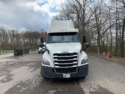 Used 2019 Freightliner Cascadia Detroit DD13 Semi Truck for sale #326981 - photo 2