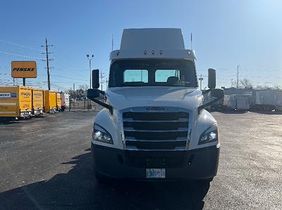 Used 2019 Freightliner Cascadia Detroit DD13 Semi Truck for sale #326982 - photo 2