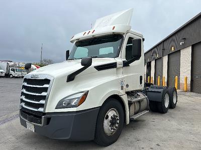 Used 2019 Freightliner Cascadia Detroit DD13 Semi Truck for sale #326993 - photo 2