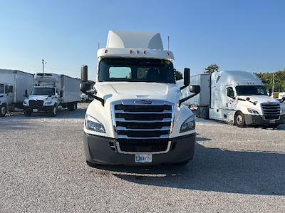 Used 2019 Freightliner Cascadia Detroit DD13 Semi Truck for sale #326998 - photo 2