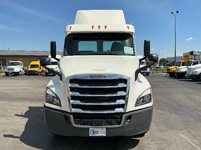 Used 2019 Freightliner Cascadia Detroit DD13 Semi Truck for sale #326999 - photo 2