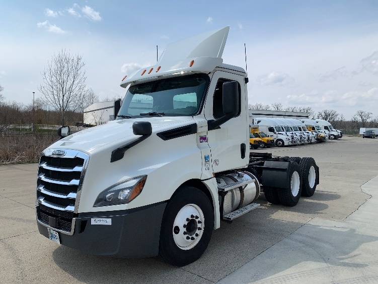 Used 2019 Freightliner Cascadia - photo 5