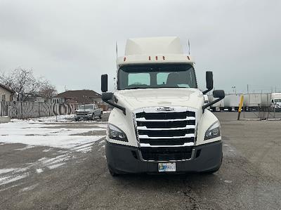 Used 2019 Freightliner Cascadia Detroit DD13 Semi Truck for sale #327016 - photo 2