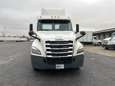 Used 2019 Freightliner Cascadia Detroit DD13 Semi Truck for sale #327026 - photo 2
